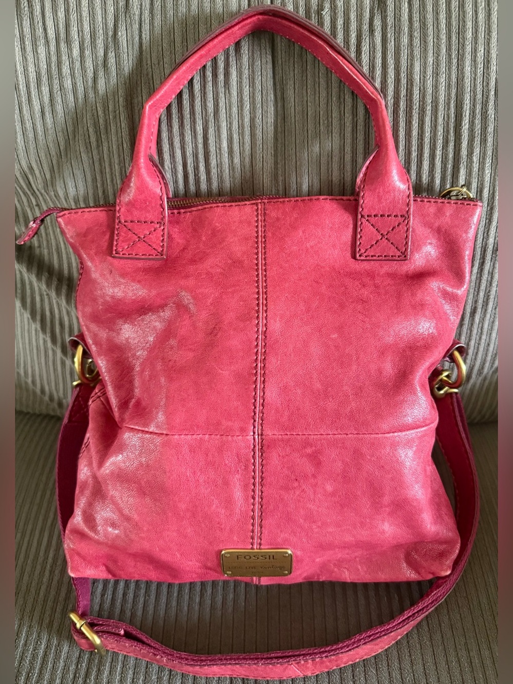 Large Fossil Maroon Leather Shoulder Bag Purse with Front Pockets and Key Fob - Picture 3 of 14